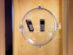 Kugeldisplay aus Acryl f�r Schaufenster mit Saugn�pfen